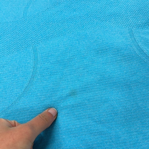 Lululemon Swiftly Tech Tank Blue - Picture 2 of 4